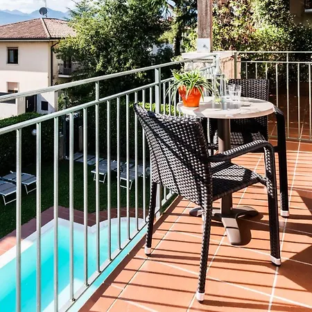 Appartamenti Meridiana Torri Del Benaco Buitenkant foto