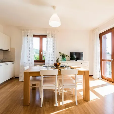Appartamenti Meridiana Torri Del Benaco Buitenkant foto
